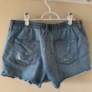 Aerie daydream distressed jean shorts